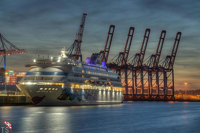 AIDAcara zur blauen Stunde